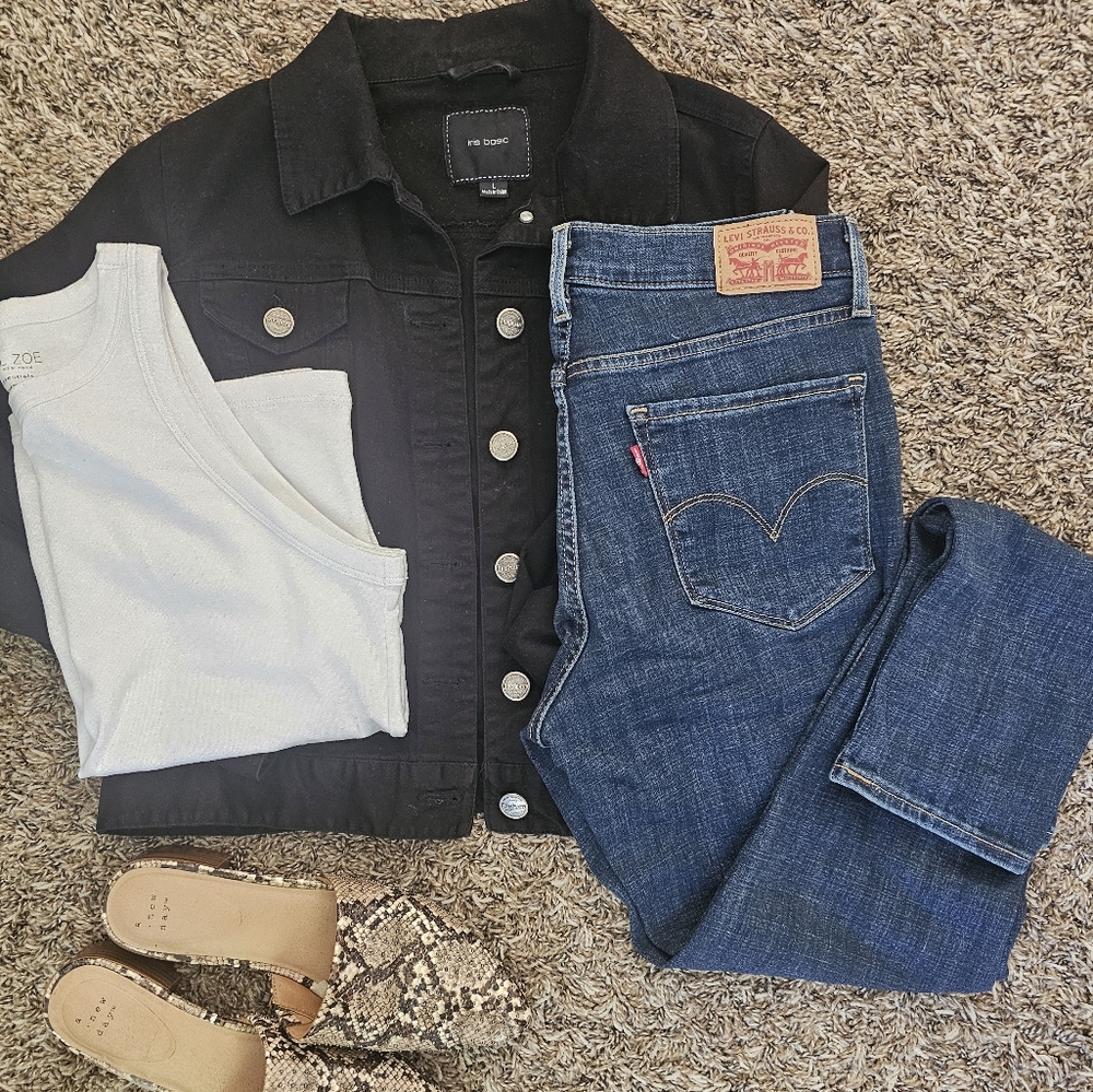 Levi Strauss & Co 311 jeans